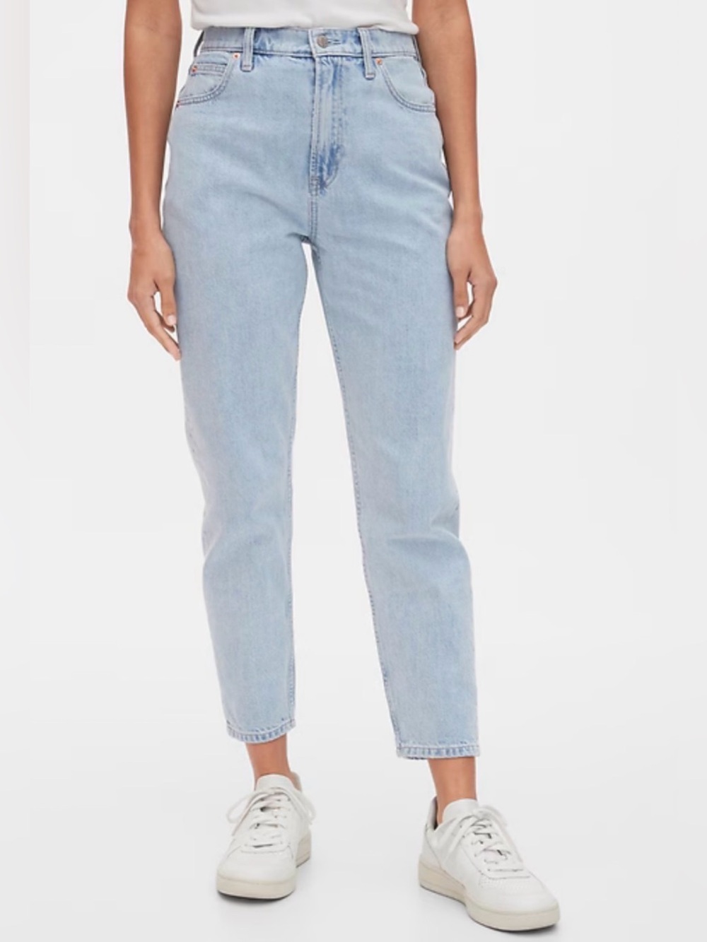 Gap Women’s Light Wash Mom Jeans